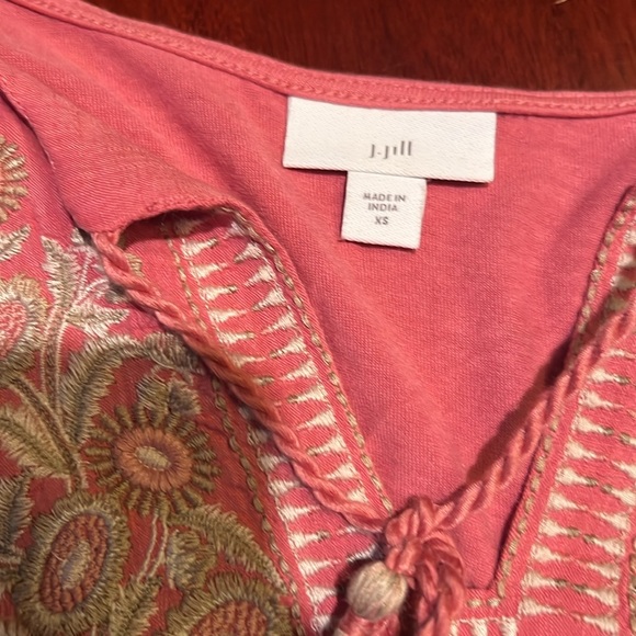 Jjill Long Sleeve Embroidered Front Peasant Top. XS. Cotton/modal . EUC - Picture 3 of 6